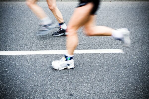 6 erros comuns que principiantes cometem em maratonas